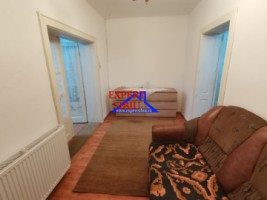 inchiriez-apartament-2-camera-la-casa-zona-calea-poplacii-3