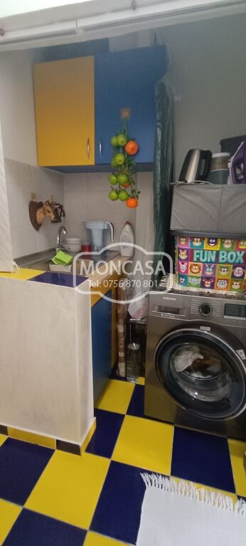 garsoniera-zona-scoala-13-in-bloc-de-apartamente-etaj-4-cu-sarpanta-3