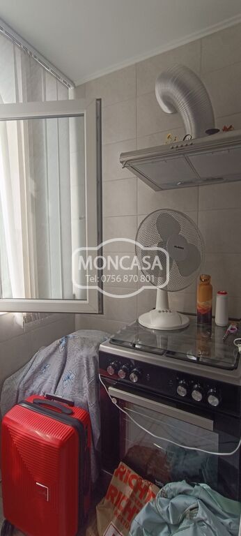 garsoniera-zona-scoala-13-in-bloc-de-apartamente-etaj-4-cu-sarpanta-8