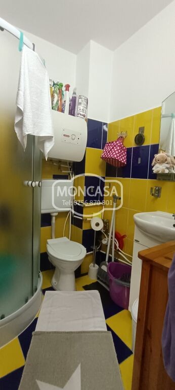 garsoniera-zona-scoala-13-in-bloc-de-apartamente-etaj-4-cu-sarpanta-2