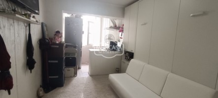 garsoniera-zona-scoala-13-in-bloc-de-apartamente-etaj-4-cu-sarpanta-1