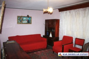 vand-casa-cu-2-camere-si-teren-de-1203-mp-in-vacarea-mihaesti-arges-1