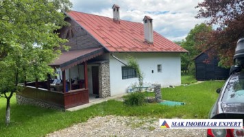 casa-musceleana-cu-3-camere-si-teren-de-2000-mp-de-vanzare-in-bughea-de-sus-arges-1