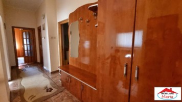 casa-in-zona-centrala-cu-garaj-id-22671-1