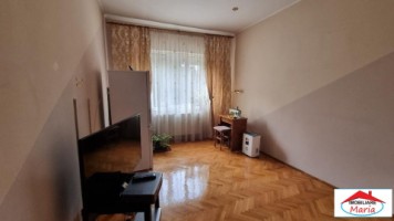 casa-in-zona-centrala-cu-garaj-id-22671-3