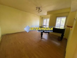 apartament-4-camere-decomandat-de-vanzare-in-alba-iulia-cetate-1