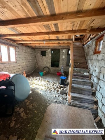 casa-la-rosu-teren-360-mp-de-vanzare-in-rucar-satic-arges-1
