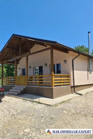 casa-3-camere-teren-7000-mp-de-vanzare-in-valea-mare-pravat-arges-ideala-pentru-familie