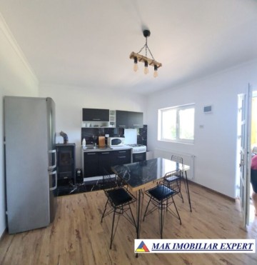 casa-3-camere-teren-7000-mp-de-vanzare-in-valea-mare-pravat-arges-ideala-pentru-familie-4