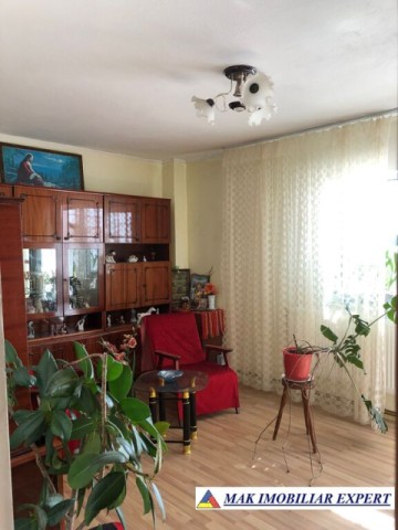 urgent-de-vanzare-apartament-2-camere-confort-1-etaj-44-visoi-campulung-muscel-arges-3