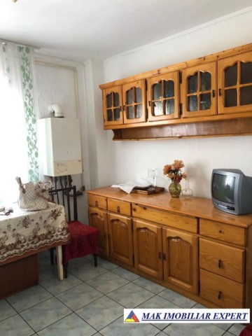 urgent-de-vanzare-apartament-2-camere-confort-1-etaj-44-visoi-campulung-muscel-arges-9