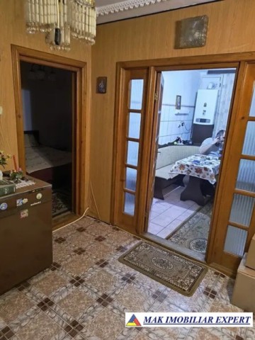 vand-apartament-2-camere-confort-1-etaj-14-de-vanzare-in-focsani-vrancea-2