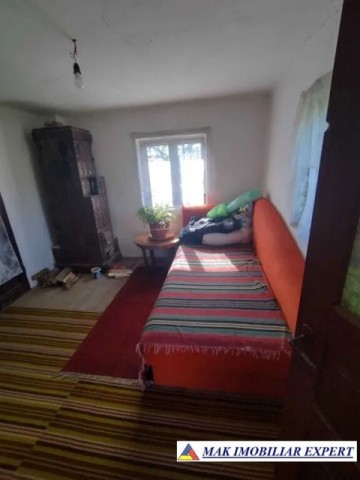 casa-3-camere-teren-395-mp-de-vanzare-in-aninoasa-arges-ideala-pentru-locuinta-de-familie-2