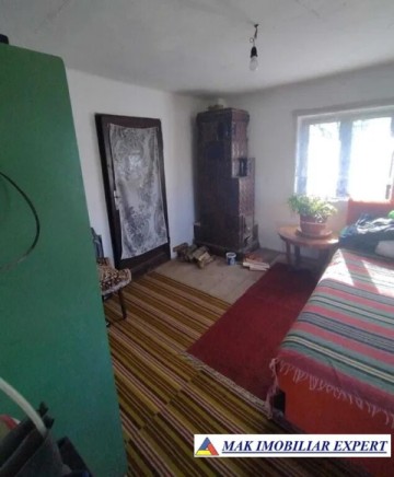 casa-3-camere-teren-395-mp-de-vanzare-in-aninoasa-arges-ideala-pentru-locuinta-de-familie-3