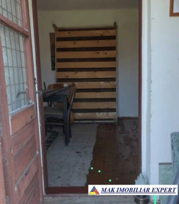 casa-3-camere-teren-395-mp-de-vanzare-in-aninoasa-arges-ideala-pentru-locuinta-de-familie-4