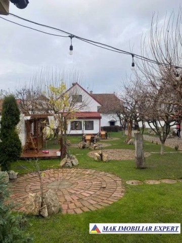 vila-8-camere-teren-5700-mp-de-vanzare-in-harman-brasov-ideala-pentru-turism-sau-familie-4