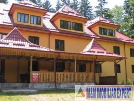 vila-de-23-camere-si-cabana-montana-cu-teren-de-600-mp-de-vanzare-in-arefu-baraj-vidraru-ideala-pentru-afacere-turistica-3