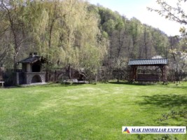 vila-cu-5-camere-si-teren-de-854-mp-de-vanzare-in-berevoiesti-ideala-pentru-locuinta-spatioasa-26