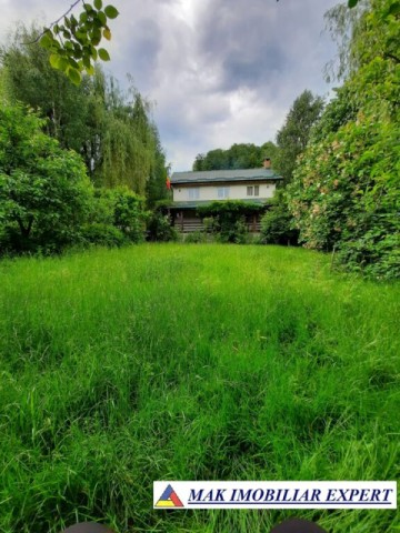 vila-cu-5-camere-si-teren-de-854-mp-de-vanzare-in-berevoiesti-ideala-pentru-locuinta-spatioasa-25