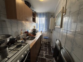 apartament-2-camere-zona-sucevei-cu-imbunatatiri-2