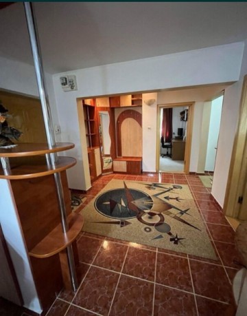 de-vanzare-apartament-cu-3-camere-etaj-1-3