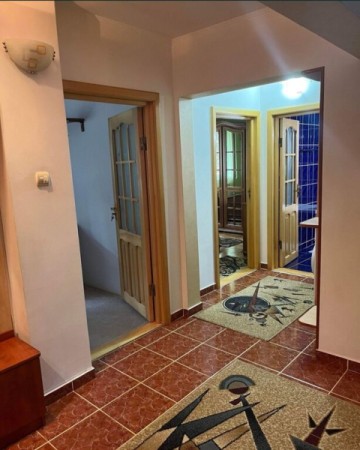 de-vanzare-apartament-cu-3-camere-etaj-1-2