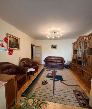 de-vanzare-apartament-cu-3-camere-etaj-1