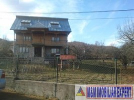 vila-cu-5-camere-si-teren-de-1500-mp-de-vanzare-in-bughea-de-jos-ideala-pentru-locuinta-de-familie-4