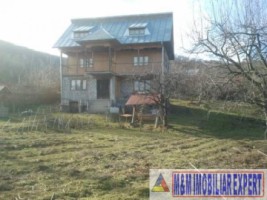 vila-cu-5-camere-si-teren-de-1500-mp-de-vanzare-in-bughea-de-jos-ideala-pentru-locuinta-de-familie-5