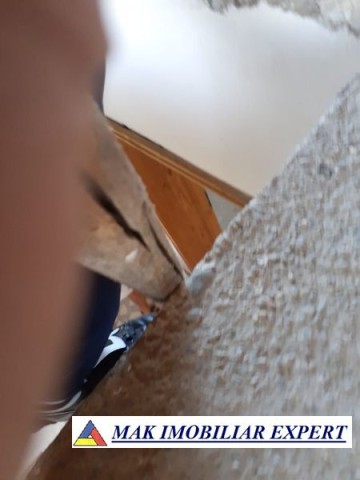 vila-cu-5-camere-si-teren-de-502-mp-de-vanzare-in-bughea-de-jos-ideala-pentru-locuinta-de-familie-13