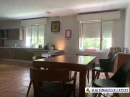 vila-cu-18-camere-si-teren-de-1800-mp-de-vanzare-in-apa-sarata-campulung-muscel-arges-potential-cazare-pentru-80-de-persoane-9