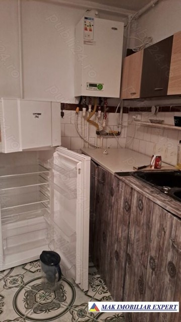 apartament-cu-2-camere-confort-1-etaj-4-de-inchiriat-in-campulung-muscel-arges-ideal-pentru-locuinta-de-familie-8
