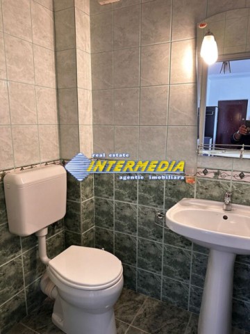 apartament-3-camere-71-mp-de-vanzare-etaj-1-centru-24