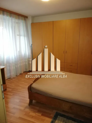 apartament-3-camere-zona-centru-8