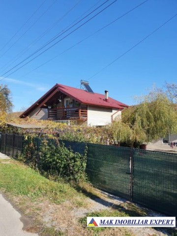 vila-5-camere-de-vanzare-in-cotesti-godeni-arges-teren-de-2000-mp-ideala-pentru-familie-2