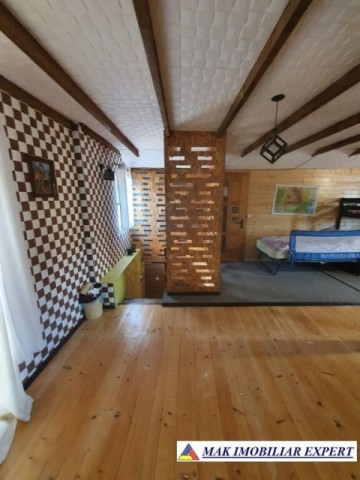 vila-5-camere-de-vanzare-in-cotesti-godeni-arges-teren-de-2000-mp-ideala-pentru-familie-9