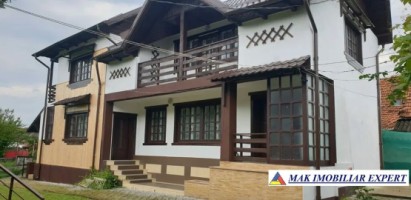 complex-vila-8-camere-de-vanzare-teren-13-ha-in-godeni-arges