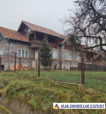 vila-5-camere-cu-teren-500-mp-cabana-voina-leresti-arges