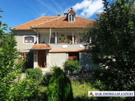 casa-stil-cu-6-camere-si-teren-de-3000-mp-de-vanzare-poienarii-de-muscel-arges
