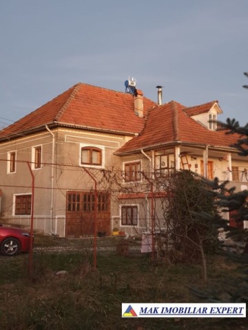 casa-stil-cu-6-camere-si-teren-de-3000-mp-de-vanzare-poienarii-de-muscel-arges-12