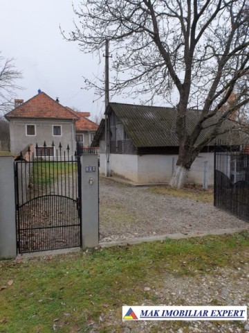 casa-stil-cu-6-camere-si-teren-de-3000-mp-de-vanzare-poienarii-de-muscel-arges-25