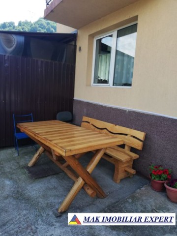 vila-cu-6-camere-si-teren-de-305-mp-de-vanzare-rucar-arges-4