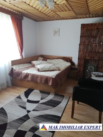vila-cu-6-camere-si-teren-de-305-mp-de-vanzare-rucar-arges-11