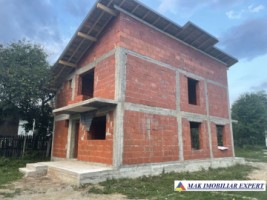 vand-vila-noua-cu-5-camere-si-teren-de-1000-mp-stalpeni-arges-ideala-pentru-resedinta-de-familie-sau-casa-de-vacanta-4