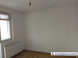 apartament-cu-3-camere-confort-1-etaj-4-de-vanzare-visoi-campulung-muscel-arges-1