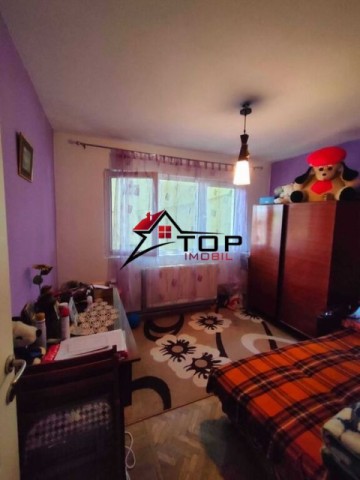 apartament-4-camere-decomandat-etaj-1-tatarasi-dispecer-3