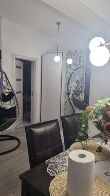 zona-afi-garsoniera-mobilata-si-utilata-lux-73000-euro-4