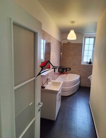 apartament-2-camere-decomandat-cug-hanul-visoianu-3
