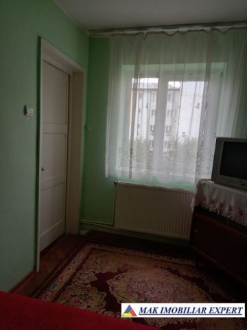 de-inchiriat-apartament-2-camere-confort-3-etaj-14-in-visoi-campulung-muscel-arges-1