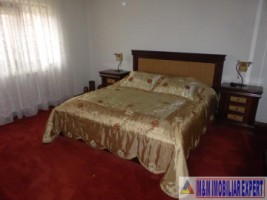 vila-cu-8-camere-si-teren-de-511-mp-de-vanzare-in-centru-campulung-muscel-arges-9